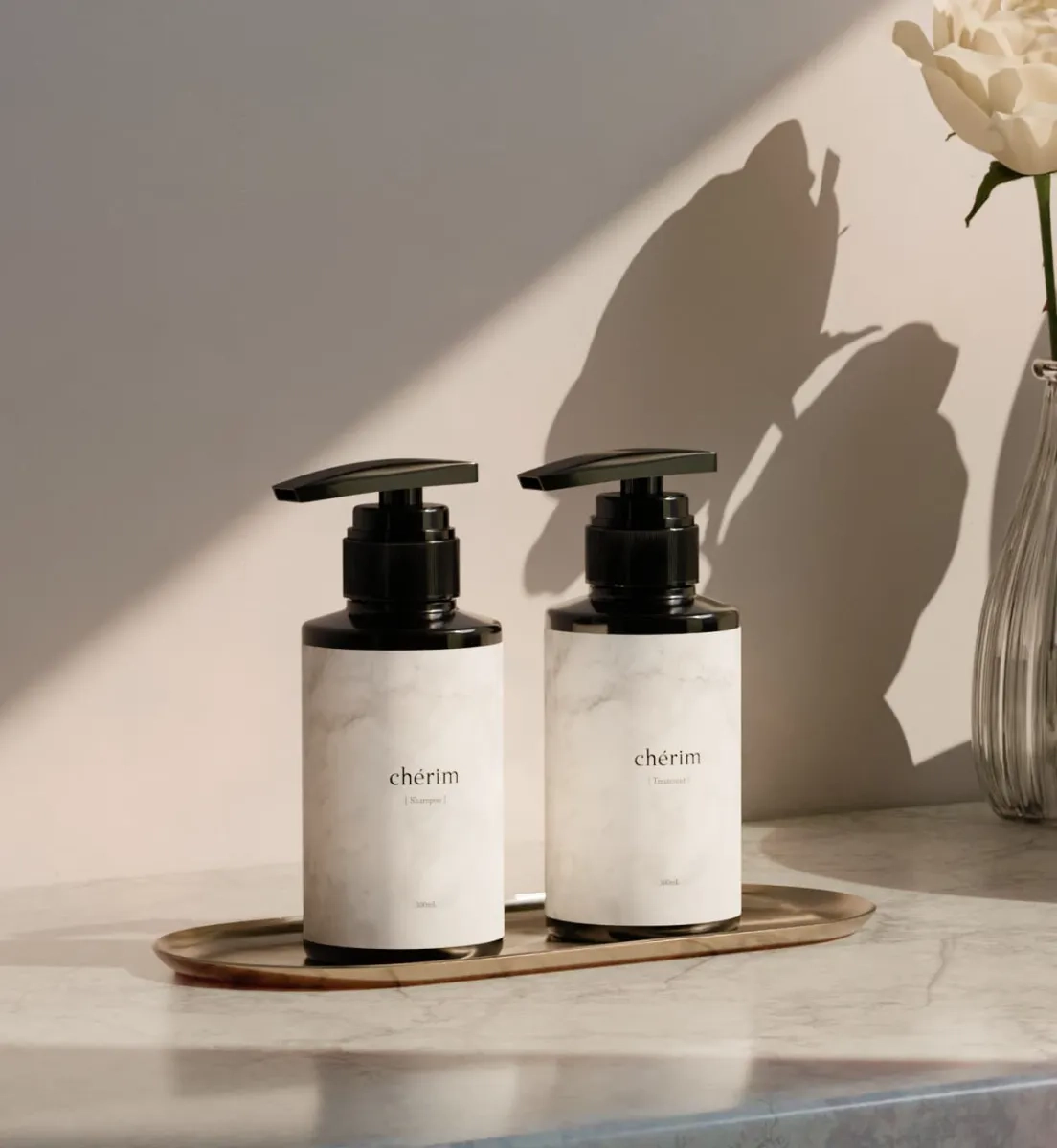 シャンプーとトリートメントが並んだ商品画像